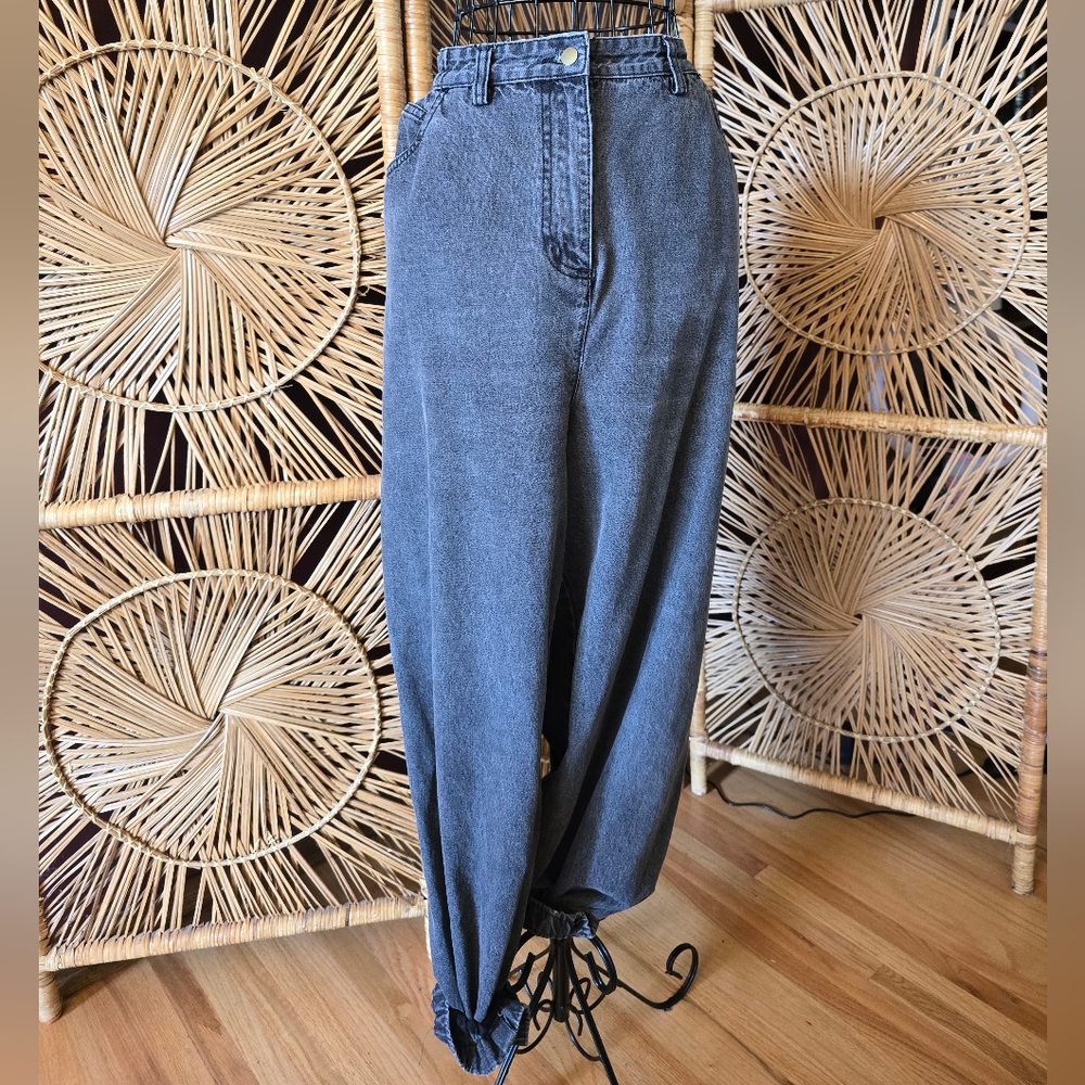 🎬 Vintage Mom Jeans - Gray Plus Size